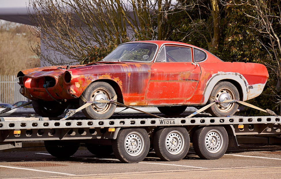 old car towing 